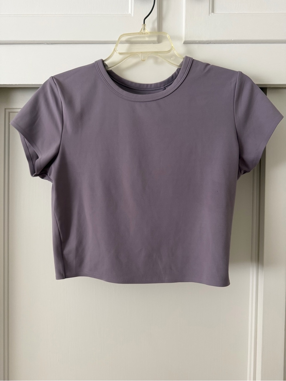 Uniqlo AIRism Soft Cropped Ultra Stretch T-Shirt Top in Lavender